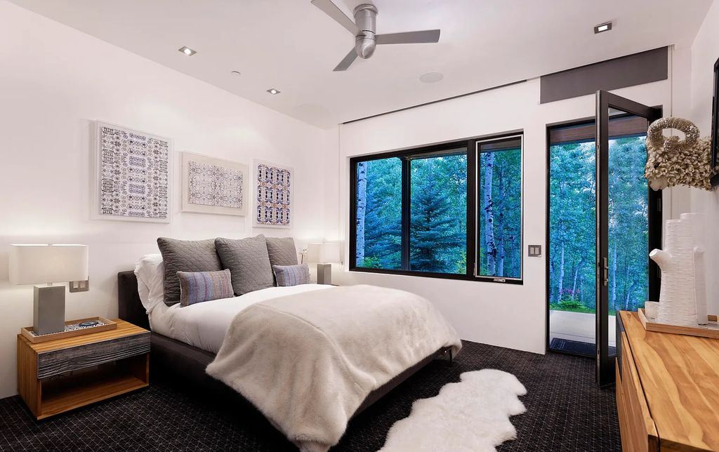 173 Skimming Lane, Aspen, Colorado is a chic contemporary home located less than one mile from Aspen's core providing the flexibility to be close to all of Aspen's amenities, yet private enough to enjoy the true meaning of quiet mountain living.
