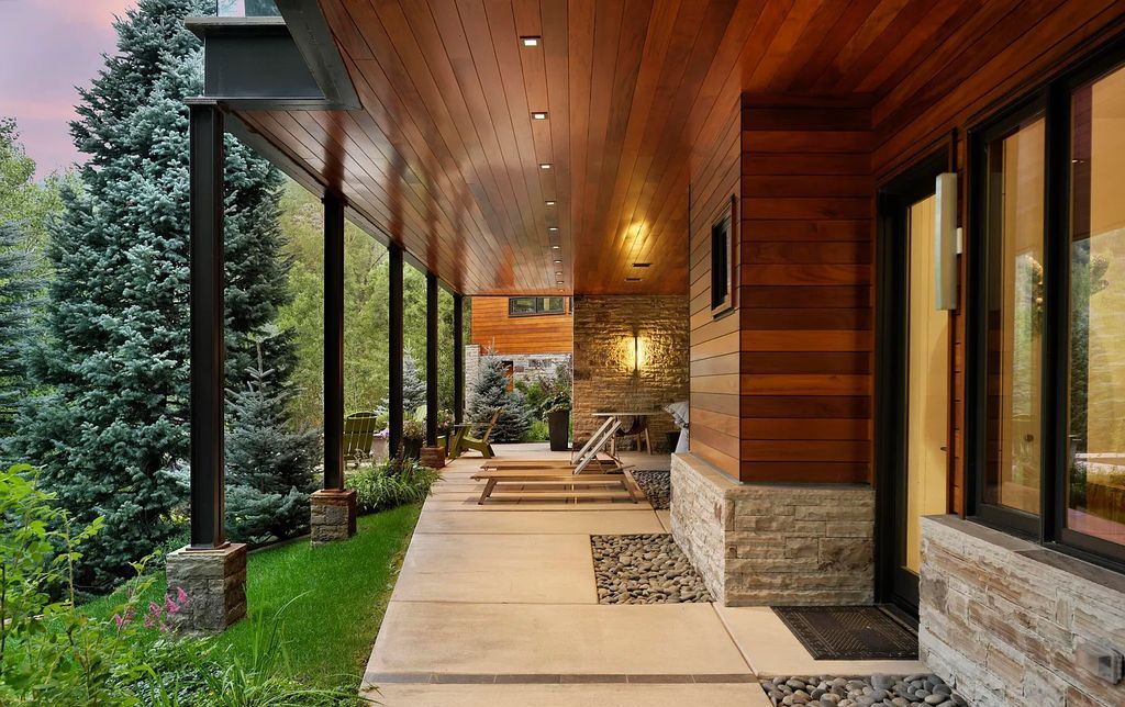 173 Skimming Lane, Aspen, Colorado is a chic contemporary home located less than one mile from Aspen's core providing the flexibility to be close to all of Aspen's amenities, yet private enough to enjoy the true meaning of quiet mountain living.