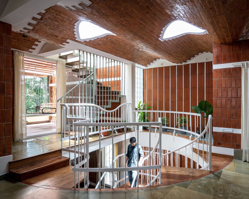 Shiva Stuthi Residence with Freedom, Peaceful Spaces by Wright Inspires