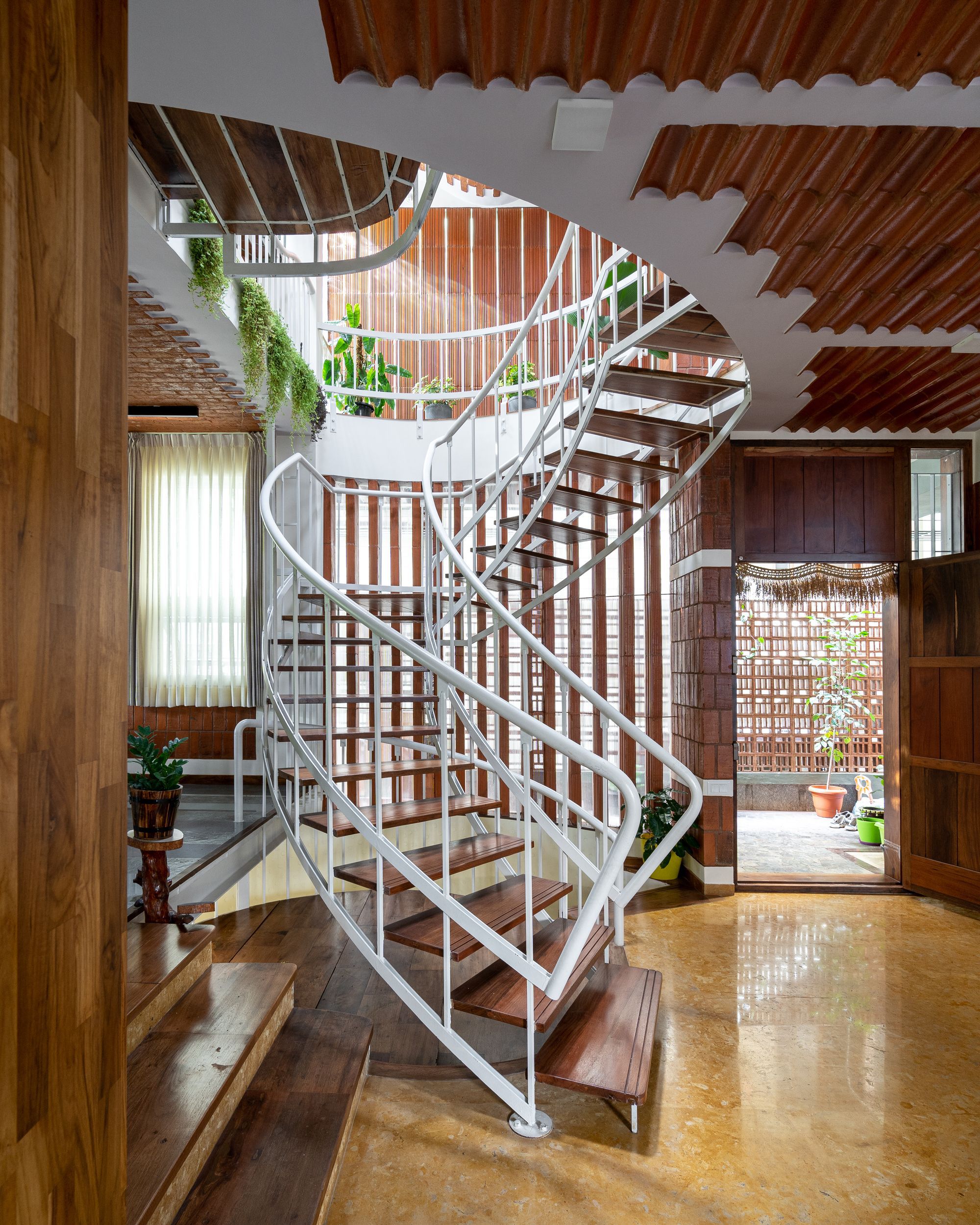 Shiva Stuthi Residence with Freedom, Peaceful Spaces by Wright Inspires