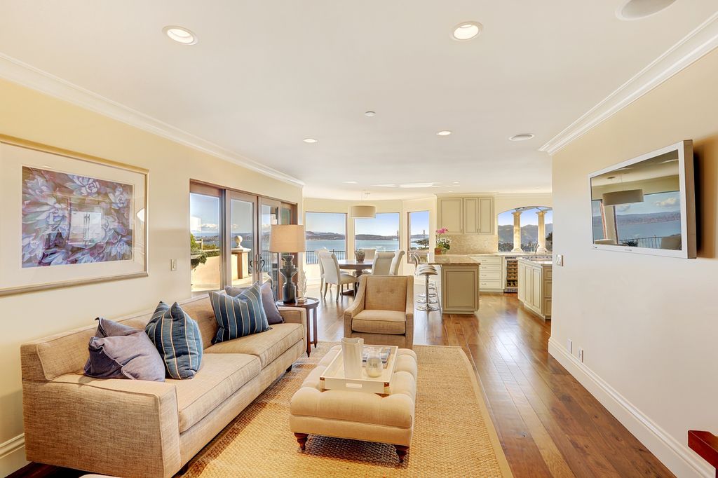 604 Ridge Road, Tiburon, California is a sophisticated residence on a gated and private half-acre parcel with unrivaled top of the world views of San Francisco, Angel Island, the Golden Gate Bridge, Sausalito, and Belvedere Island.