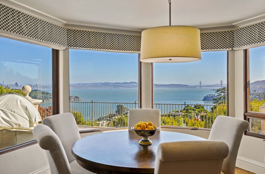 604 Ridge Road, Tiburon, California is a sophisticated residence on a gated and private half-acre parcel with unrivaled top of the world views of San Francisco, Angel Island, the Golden Gate Bridge, Sausalito, and Belvedere Island.