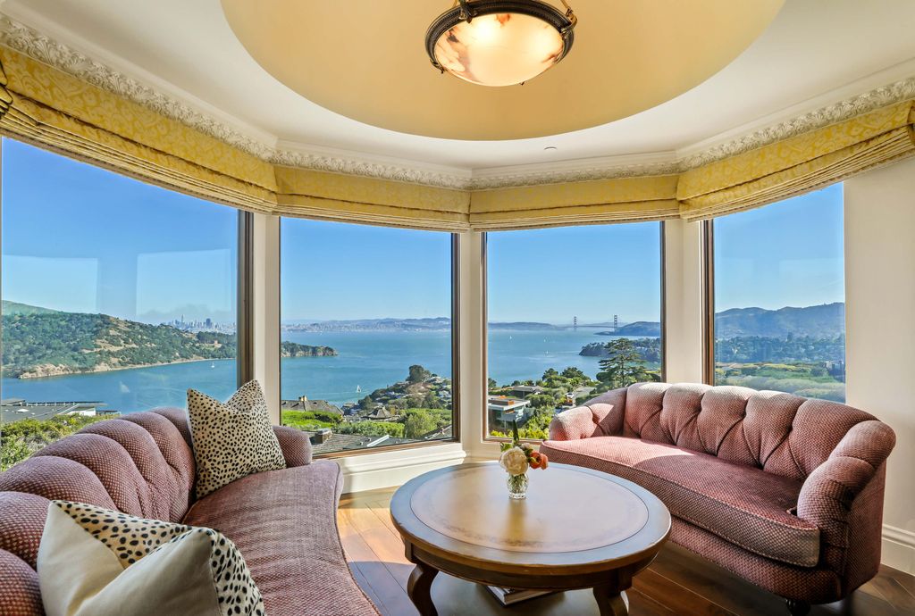 604 Ridge Road, Tiburon, California is a sophisticated residence on a gated and private half-acre parcel with unrivaled top of the world views of San Francisco, Angel Island, the Golden Gate Bridge, Sausalito, and Belvedere Island.
