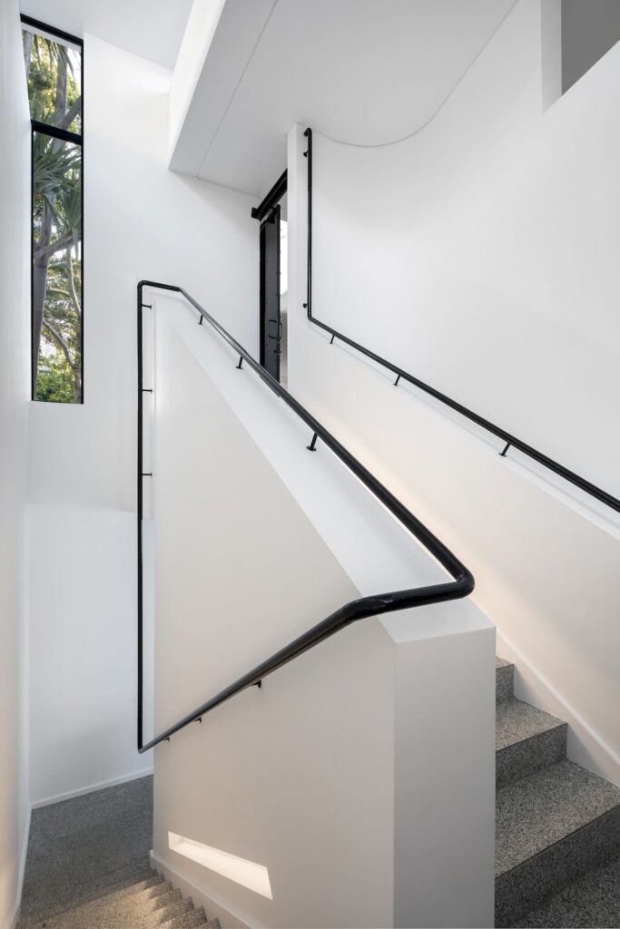 Stunning Project 216 Ocean View Drive House by Robert Silke Partners 23