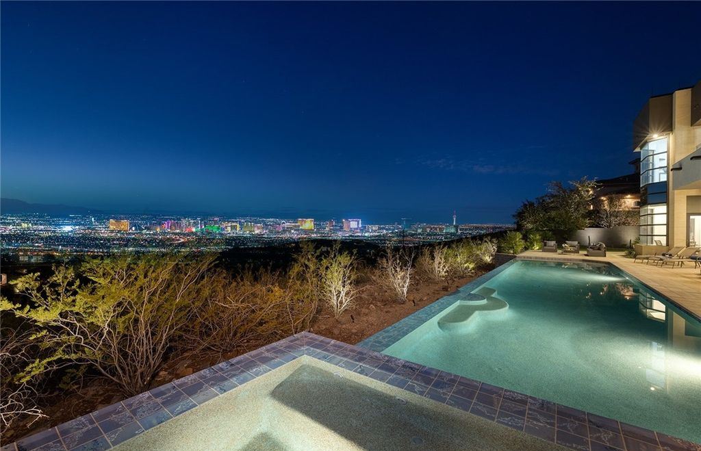15 Yorkridge Court, Henderson, Nevada is a modern custom in guard gated Anthem Country Club remodeled in 2022 with open indoor outdoor concept, dramatic architecture, gorgeous finishes. 