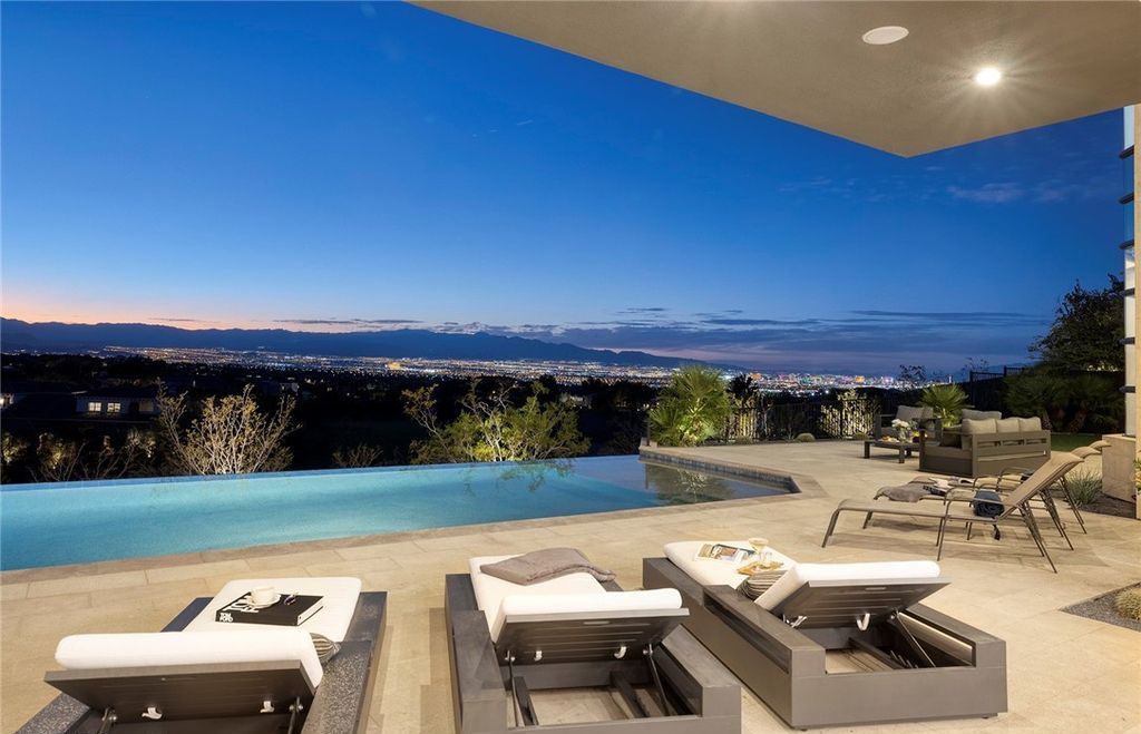 15 Yorkridge Court, Henderson, Nevada is a modern custom in guard gated Anthem Country Club remodeled in 2022 with open indoor outdoor concept, dramatic architecture, gorgeous finishes. 