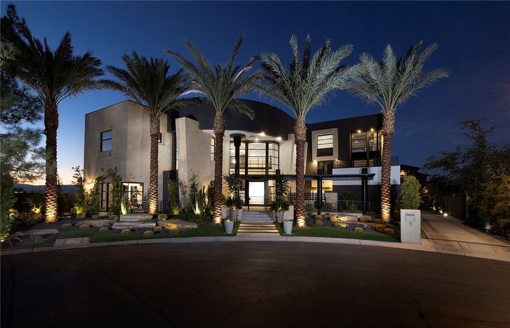 15 Yorkridge Court, Henderson, Nevada is a modern custom in guard gated Anthem Country Club remodeled in 2022 with open indoor outdoor concept, dramatic architecture, gorgeous finishes. 