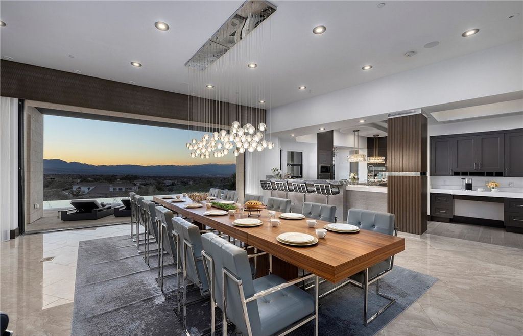 15 Yorkridge Court, Henderson, Nevada is a modern custom in guard gated Anthem Country Club remodeled in 2022 with open indoor outdoor concept, dramatic architecture, gorgeous finishes. 