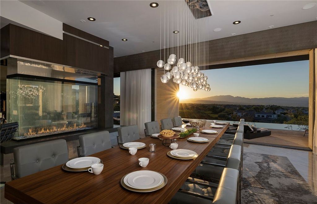 15 Yorkridge Court, Henderson, Nevada is a modern custom in guard gated Anthem Country Club remodeled in 2022 with open indoor outdoor concept, dramatic architecture, gorgeous finishes. 