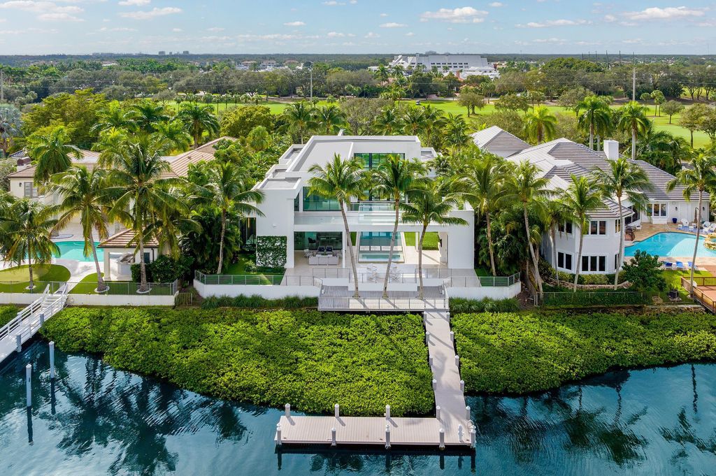 This 18.5 Million Remarkably Contemporary Waterfront Estate in Jupiter Florida has Intricate Stone Wood Finishes 17