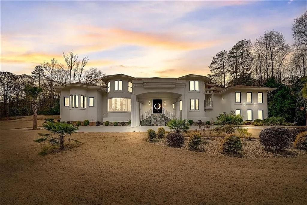 The Estate in Stone Mountain is a luxurious home where beautiful flow and natural light are awe-inspiring now available for sale. This home located at 3125 Juhan Rd, Stone Mountain, Georgia; offering 08 bedrooms and 09 bathrooms with 15,906 square feet of living spaces. 
