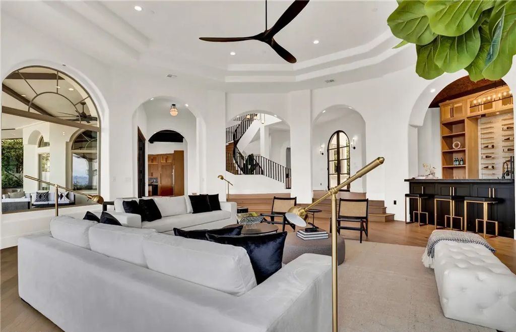 9 Yorkridge Court, Henderson, Nevada is a recently completed home perched high in the hills above the Green Fairways within the prestigious Anthem Country Club with the best unobstructed mountain, city and trip views. 