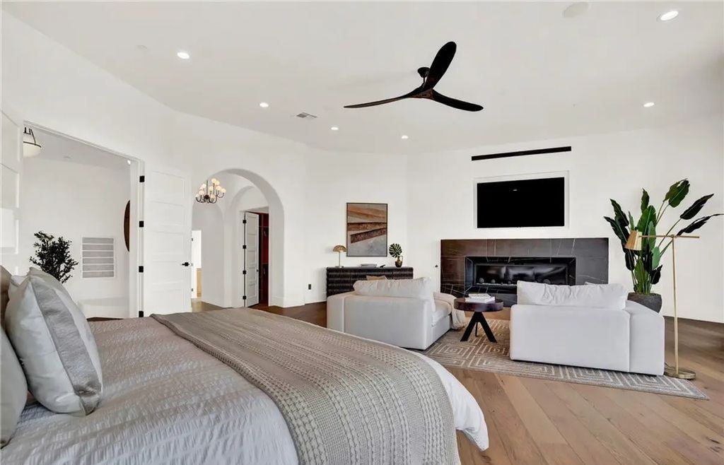 9 Yorkridge Court, Henderson, Nevada is a recently completed home perched high in the hills above the Green Fairways within the prestigious Anthem Country Club with the best unobstructed mountain, city and trip views. 