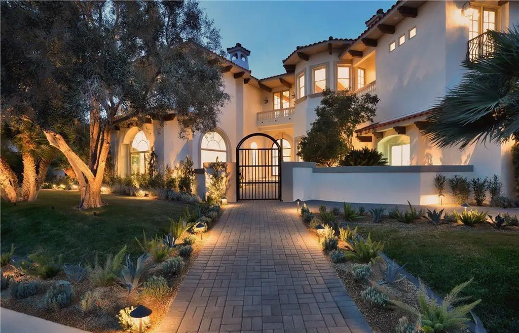 9 Yorkridge Court, Henderson, Nevada is a recently completed home perched high in the hills above the Green Fairways within the prestigious Anthem Country Club with the best unobstructed mountain, city and trip views. 