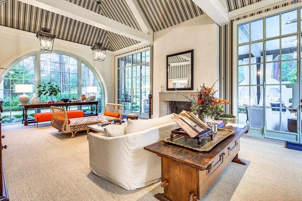 The House in Atlanta is an absolute masterpiece where comfort and intimacy are just as salient as the astonishing beauty you will see at every point throughout the property, now available for sale. This home located at 365 King Rd NW, Atlanta, Georgia