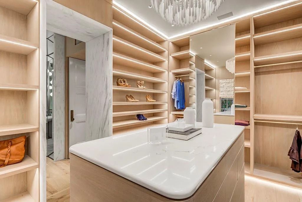 The House in Atlanta is an absolute masterpiece where comfort and intimacy are just as salient as the astonishing beauty you will see at every point throughout the property, now available for sale. This home located at 365 King Rd NW, Atlanta, Georgia