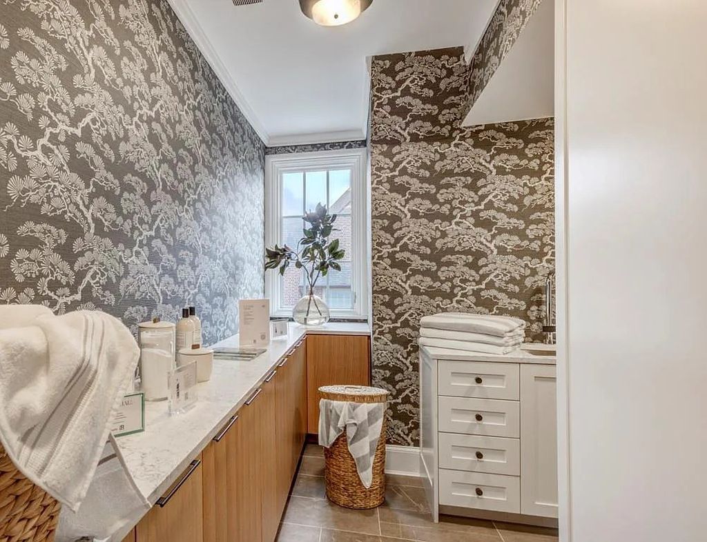 The House in Atlanta is an absolute masterpiece where comfort and intimacy are just as salient as the astonishing beauty you will see at every point throughout the property, now available for sale. This home located at 365 King Rd NW, Atlanta, Georgia