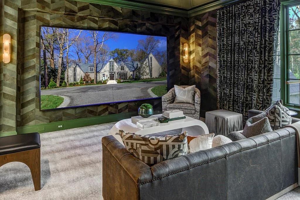 The House in Atlanta is an absolute masterpiece where comfort and intimacy are just as salient as the astonishing beauty you will see at every point throughout the property, now available for sale. This home located at 365 King Rd NW, Atlanta, Georgia