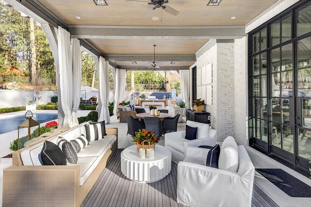 The House in Atlanta is an absolute masterpiece where comfort and intimacy are just as salient as the astonishing beauty you will see at every point throughout the property, now available for sale. This home located at 365 King Rd NW, Atlanta, Georgia