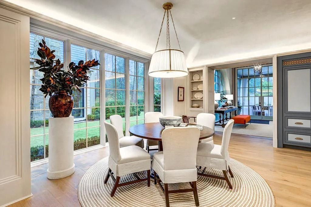The House in Atlanta is an absolute masterpiece where comfort and intimacy are just as salient as the astonishing beauty you will see at every point throughout the property, now available for sale. This home located at 365 King Rd NW, Atlanta, Georgia
