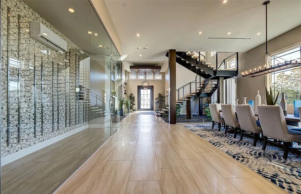 1376 Opal Valley Street, Henderson, Nevada is a retreat of all retreats located in Seven Hills on Rio Secco's 17th fairway featuring an amazing great room with true indoor/outdoor living, massive kitchen.