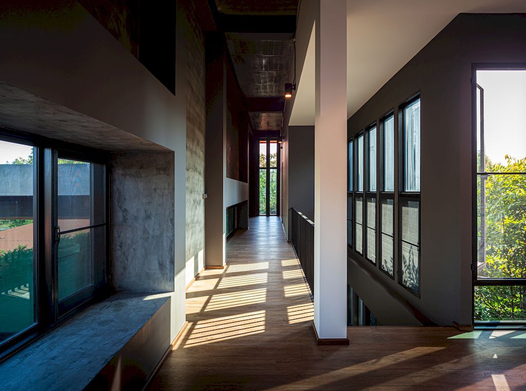 Tube House, an Impressive T.U.B.E. House by Volume Matrix Studio