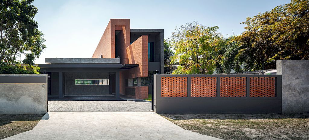 Tube House, an Impressive T.U.B.E. House by Volume Matrix Studio