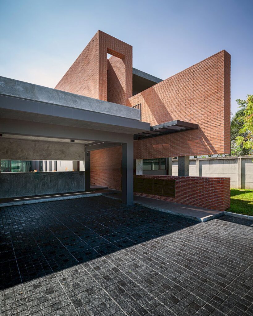 Tube House an Impressive T.U.B.E. House by Volume Matrix Studio 9