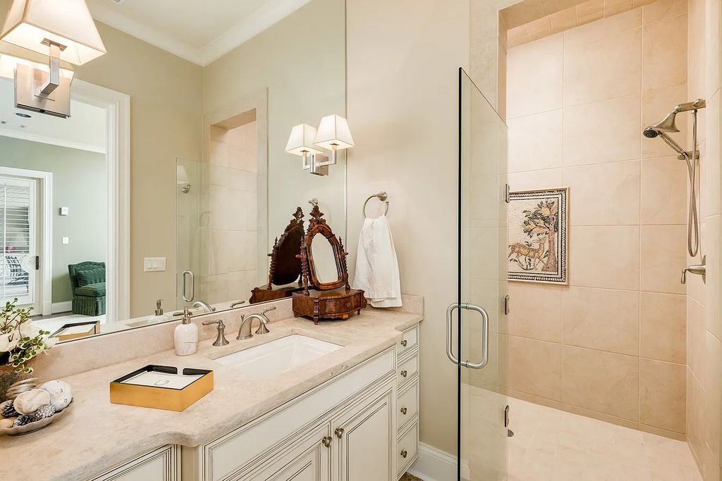 The Estate in Brentwood is a luxurious home offering amenities for your best entertainment including saltwater pool and spa, 6 fireplaces, gym, home theatre now available for sale. This home located at 45 Governors Way, Brentwood, Tennessee; offering 04 bedrooms and 07 bathrooms with 9,412 square feet of living spaces.