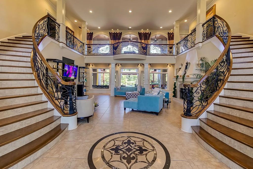 The Estate in Jackson is a luxurious home possessing a private lake that leads to a life of luxury now available for sale. This home located at 118 Northhaven Dr, Jackson, Tennessee; offering 04 bedrooms and 08 bathrooms with 9,147 square feet of living spaces.