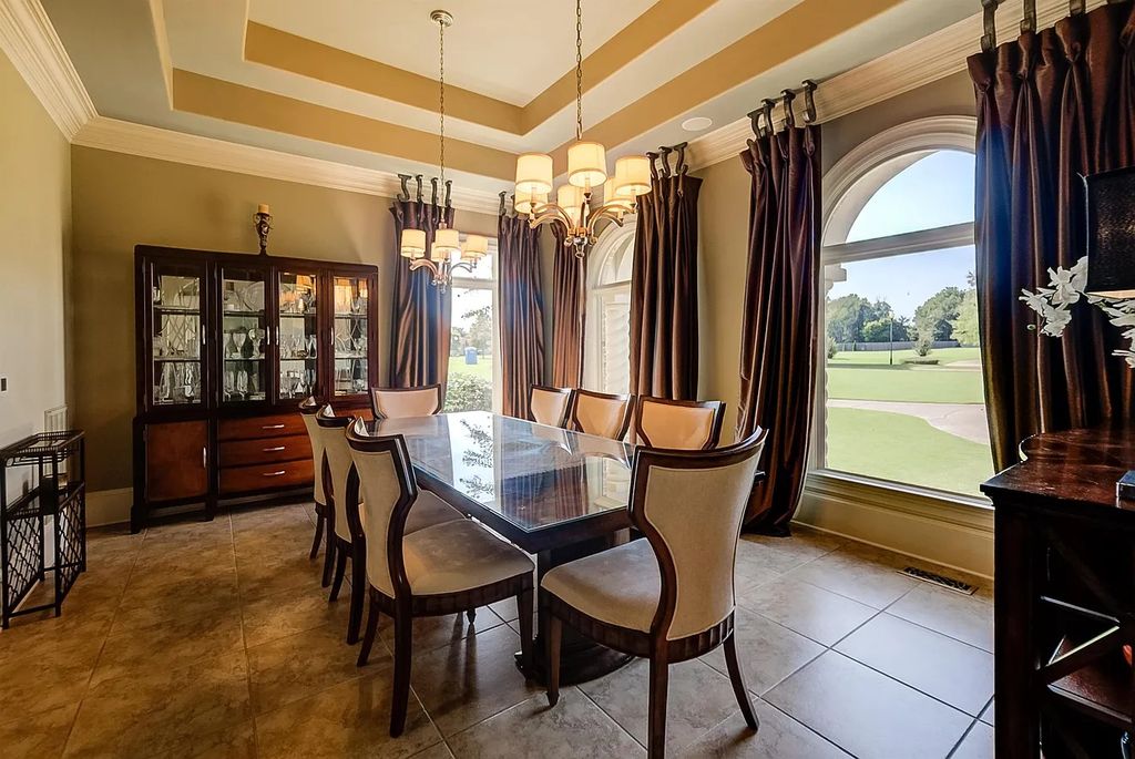 The Estate in Jackson is a luxurious home possessing a private lake that leads to a life of luxury now available for sale. This home located at 118 Northhaven Dr, Jackson, Tennessee; offering 04 bedrooms and 08 bathrooms with 9,147 square feet of living spaces.