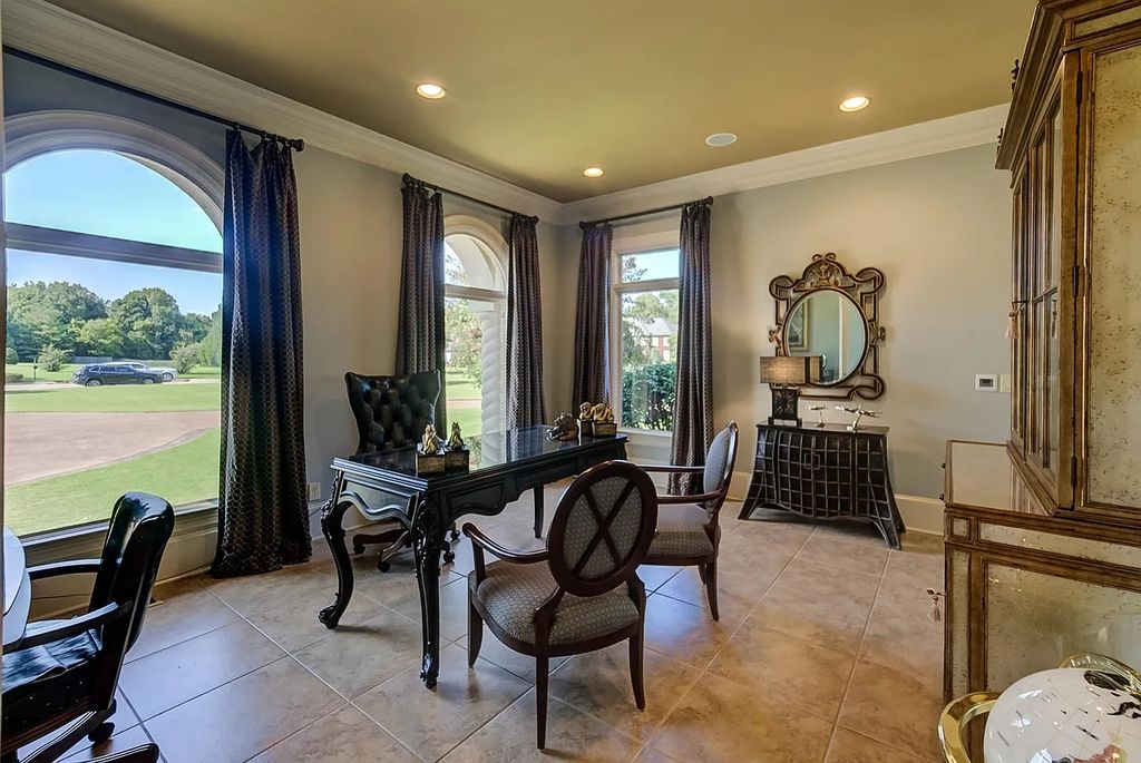 The Estate in Jackson is a luxurious home possessing a private lake that leads to a life of luxury now available for sale. This home located at 118 Northhaven Dr, Jackson, Tennessee; offering 04 bedrooms and 08 bathrooms with 9,147 square feet of living spaces.