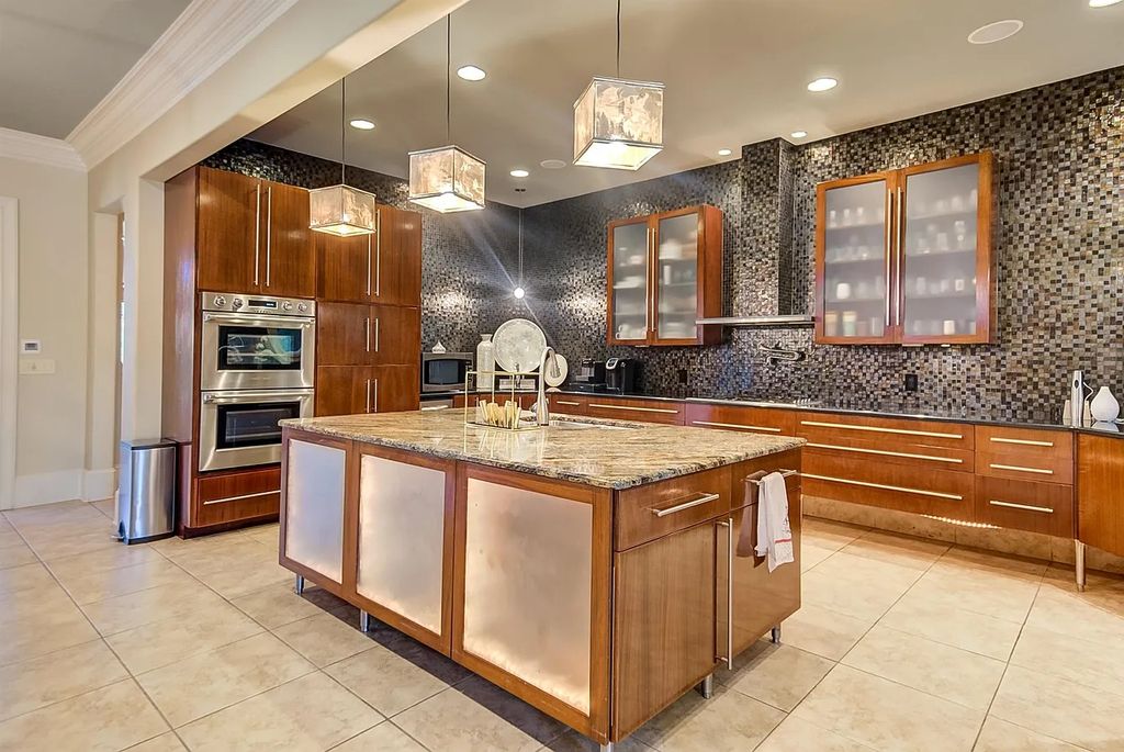 The Estate in Jackson is a luxurious home possessing a private lake that leads to a life of luxury now available for sale. This home located at 118 Northhaven Dr, Jackson, Tennessee; offering 04 bedrooms and 08 bathrooms with 9,147 square feet of living spaces.
