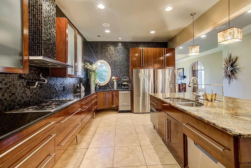 The Estate in Jackson is a luxurious home possessing a private lake that leads to a life of luxury now available for sale. This home located at 118 Northhaven Dr, Jackson, Tennessee; offering 04 bedrooms and 08 bathrooms with 9,147 square feet of living spaces.