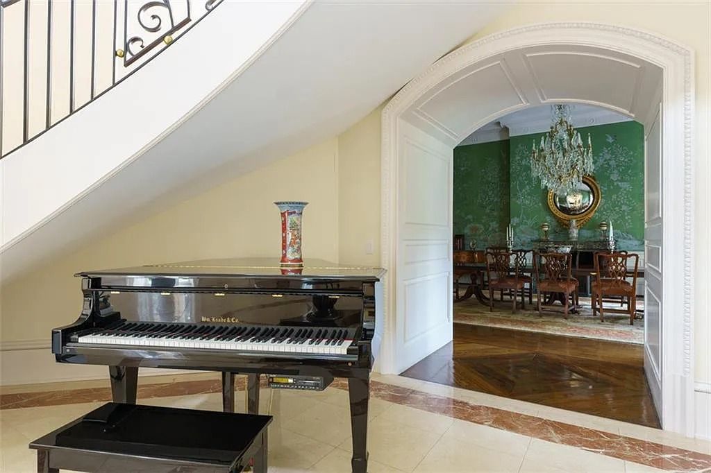 The Estate in Atlanta is a luxurious home designed for entertaining while providing developing options of the land investment in the future now available for sale. This home located at 825 Davis Dr, Atlanta, Georgia; offering 07 bedrooms and 11 bathrooms with 14,847 square feet of living spaces.