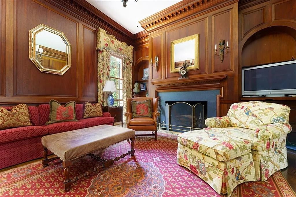 The Estate in Atlanta is a luxurious home designed for entertaining while providing developing options of the land investment in the future now available for sale. This home located at 825 Davis Dr, Atlanta, Georgia; offering 07 bedrooms and 11 bathrooms with 14,847 square feet of living spaces.