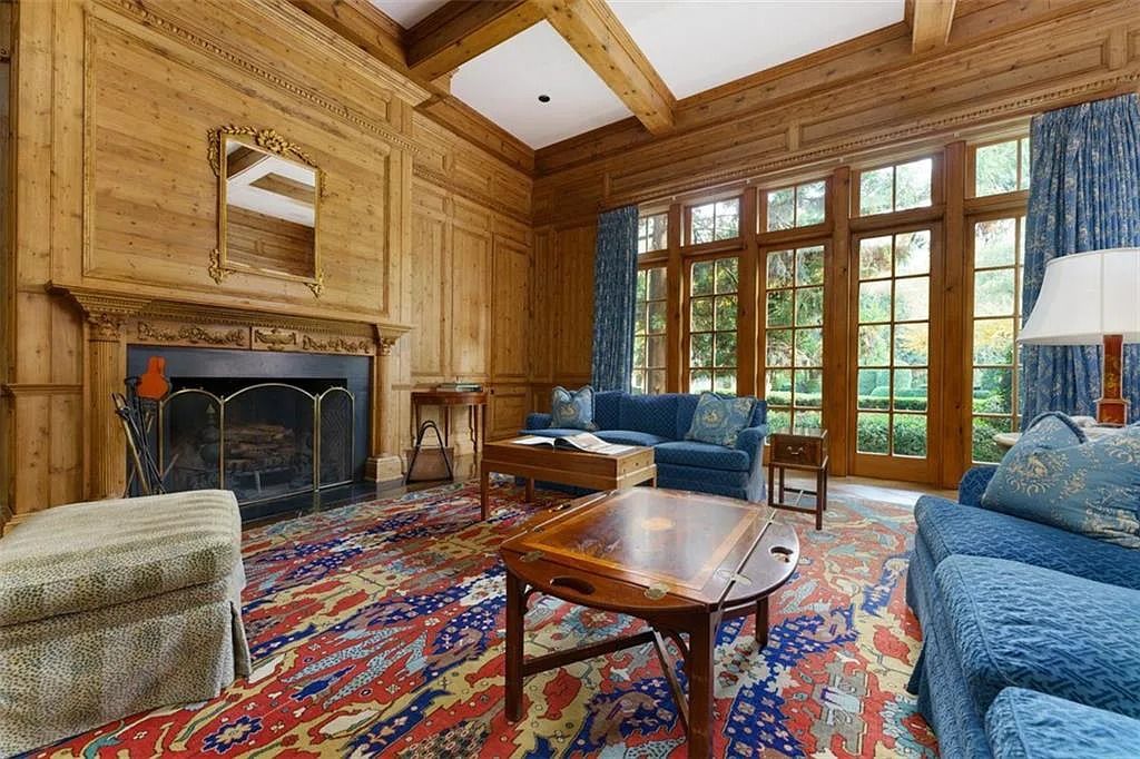The Estate in Atlanta is a luxurious home designed for entertaining while providing developing options of the land investment in the future now available for sale. This home located at 825 Davis Dr, Atlanta, Georgia; offering 07 bedrooms and 11 bathrooms with 14,847 square feet of living spaces.
