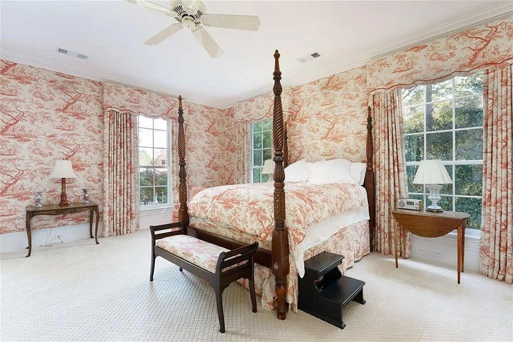 The Estate in Atlanta is a luxurious home designed for entertaining while providing developing options of the land investment in the future now available for sale. This home located at 825 Davis Dr, Atlanta, Georgia; offering 07 bedrooms and 11 bathrooms with 14,847 square feet of living spaces.