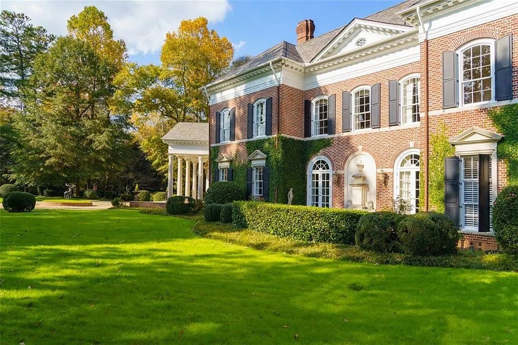The Estate in Atlanta is a luxurious home designed for entertaining while providing developing options of the land investment in the future now available for sale. This home located at 825 Davis Dr, Atlanta, Georgia; offering 07 bedrooms and 11 bathrooms with 14,847 square feet of living spaces.