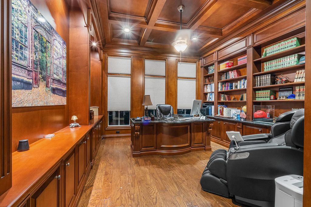 6030 Le Lac Road, Boca Raton, Florida, designed by award-winning architect Randall Stofft, is an exquisite lakefront estate located on 2.13 acres of meticulously manicured grounds within Boca Raton's most prestigious neighborhoods.