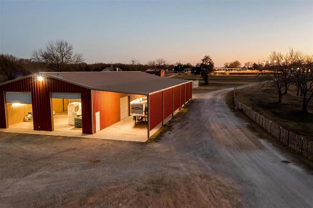 3551A Holbrook Rd Springtown TX 76082 3