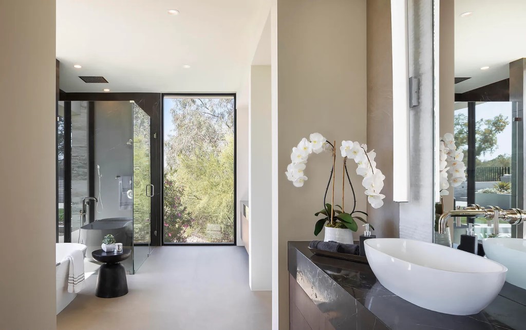 4451 E Joshua Tree Ln Scottsdale AZ 85253 2