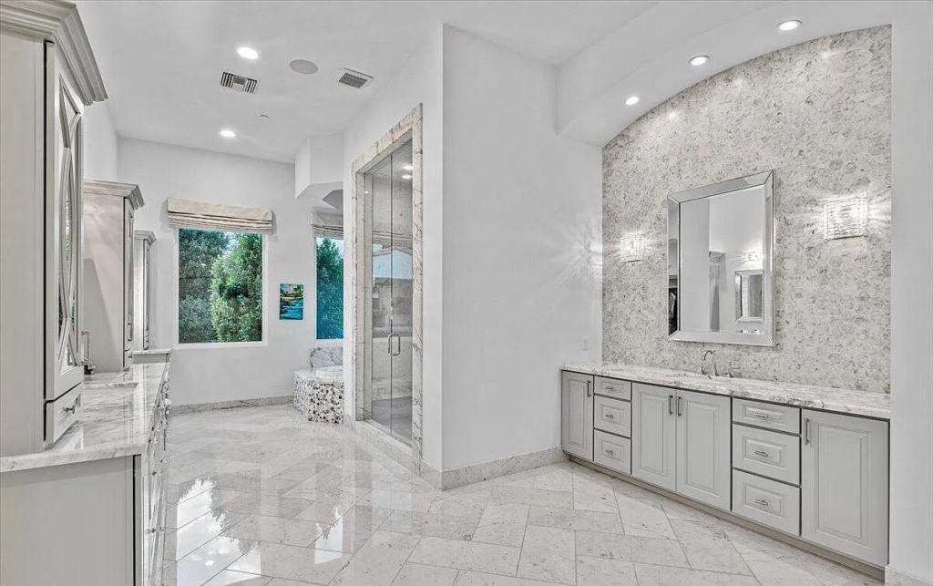6025 E Lincoln Dr Paradise Valley AZ 85253 8