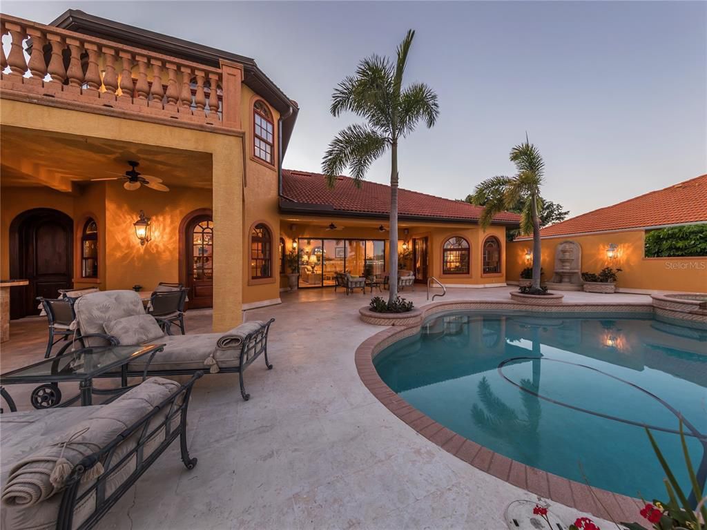 316 W Bay Drive, Venice, Florida is an extraordinary home privately situated on the Intracoastal Waterway with unobstructed views of Robert's Bay, a short walk to the quaint shops, dining, beaches, cultural venues, and recreational activities of downtown Venice. This Home in Venice offers 3 bedrooms and 3 bathrooms with over 3,500 square feet of living spaces.