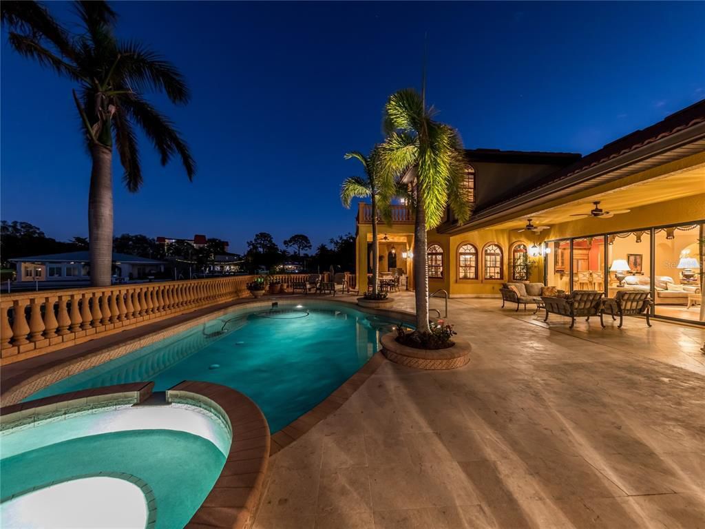 316 W Bay Drive, Venice, Florida is an extraordinary home privately situated on the Intracoastal Waterway with unobstructed views of Robert's Bay, a short walk to the quaint shops, dining, beaches, cultural venues, and recreational activities of downtown Venice. This Home in Venice offers 3 bedrooms and 3 bathrooms with over 3,500 square feet of living spaces.