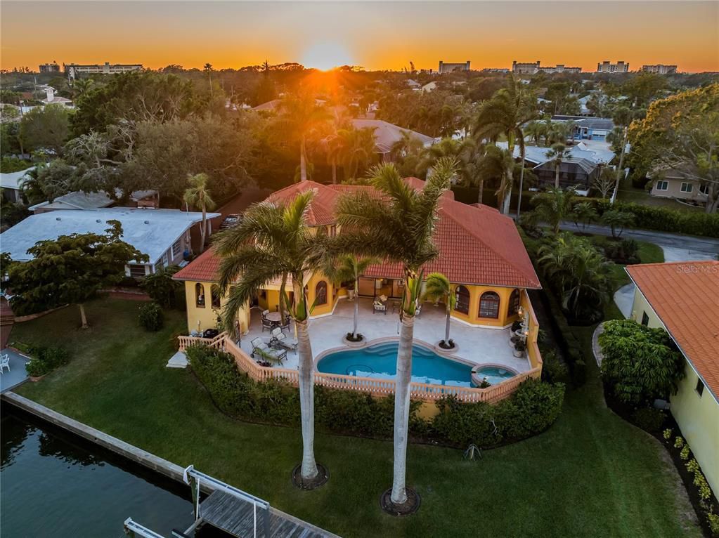 316 W Bay Drive, Venice, Florida is an extraordinary home privately situated on the Intracoastal Waterway with unobstructed views of Robert's Bay, a short walk to the quaint shops, dining, beaches, cultural venues, and recreational activities of downtown Venice. This Home in Venice offers 3 bedrooms and 3 bathrooms with over 3,500 square feet of living spaces.