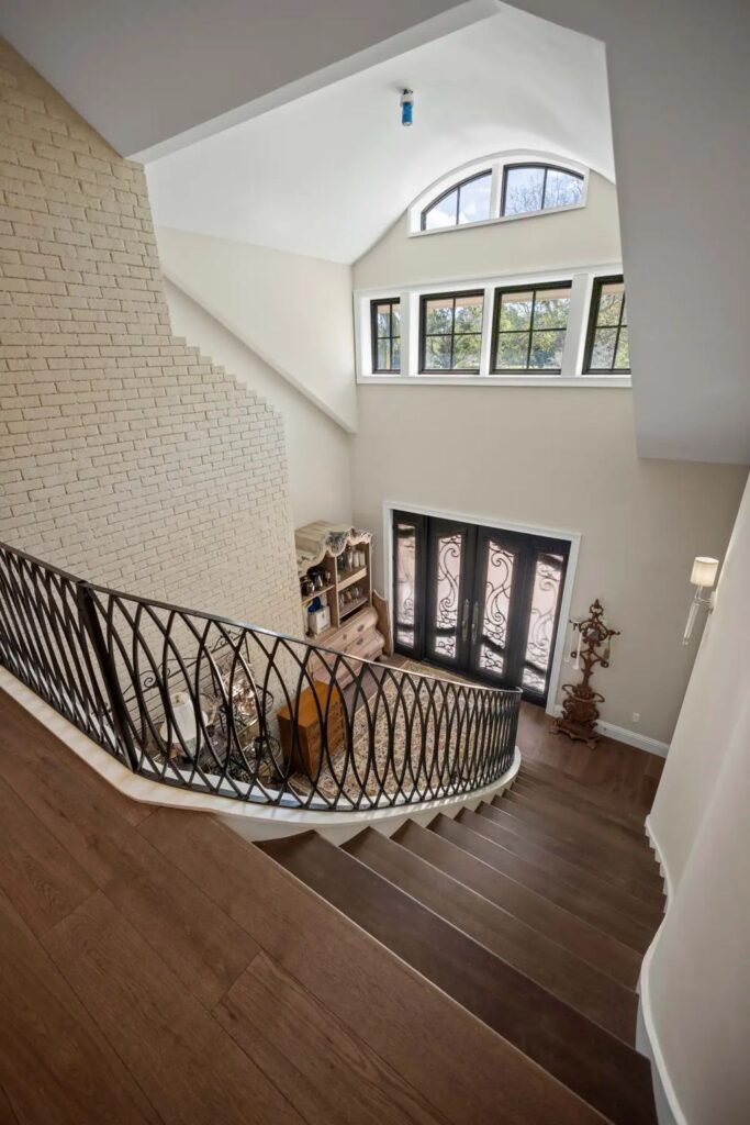 A Freshly Remastered Home on Over An Acre of Premium Waterfront with 169 Feet of Direct Water Footage Asks 6.5 Million in Bradenton Florida 11
