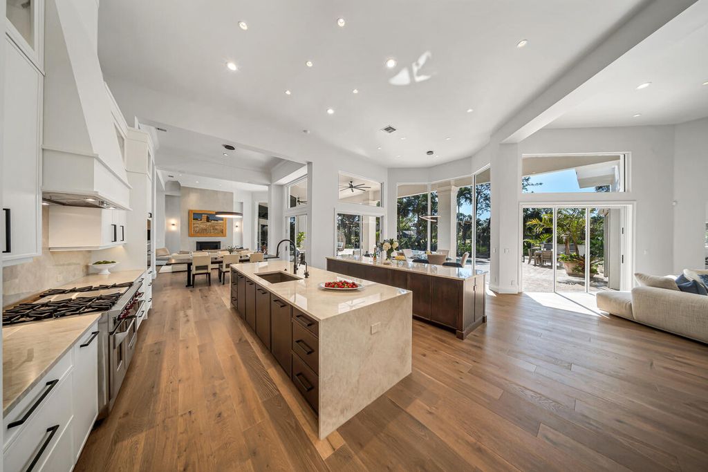 2712 Buckthorn Way, Naples, Florida is an exquisitely remodeled Estate residence perfect to to entertain in, with home theater, game room, bar, wine cellar, and plenty of spaces. 