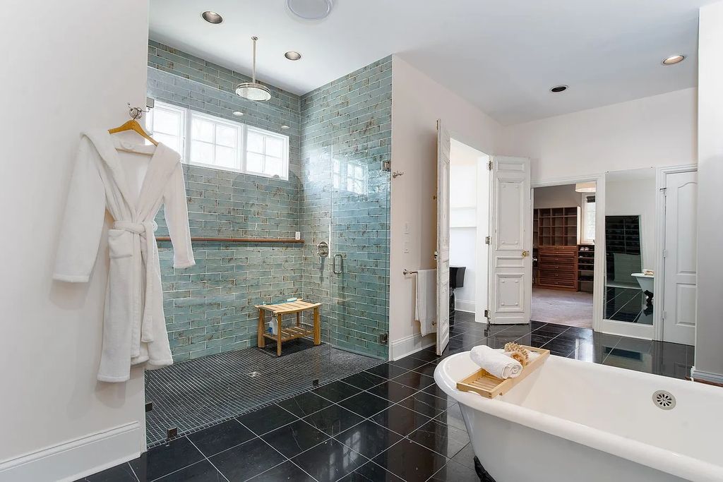 The Estate in Nashville is a luxurious home providing plenty of room for storage or expansion now available for sale. This home located at 1108 Overton Lea Rd, Nashville, TN 37220, Tennessee; offering 04 bedrooms and 08 bathrooms with 7,209 square feet of living spaces. 