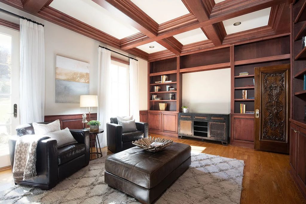 The Estate in Nashville is a luxurious home providing plenty of room for storage or expansion now available for sale. This home located at 1108 Overton Lea Rd, Nashville, TN 37220, Tennessee; offering 04 bedrooms and 08 bathrooms with 7,209 square feet of living spaces. 
